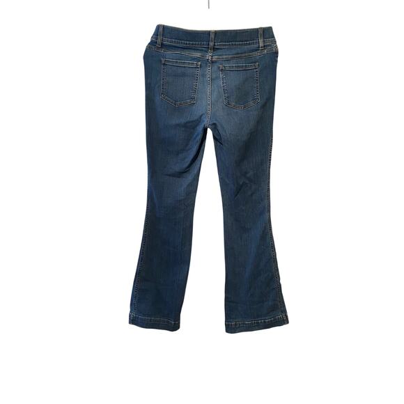 SPANX DENIM | Denim LARGE | Pull on waist with Flare bottoms - Picture 3 of 3